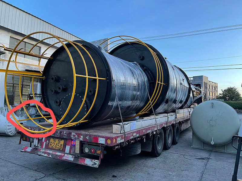 發(fā)往安徽合肥HDPE儲罐的出貨中 發(fā)往安徽合肥HDPE儲罐的出貨中