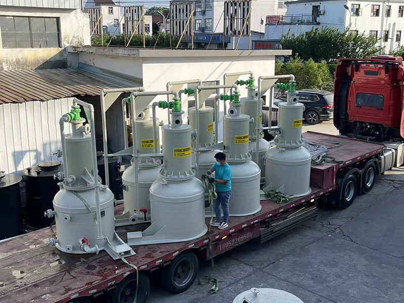 發(fā)往安徽蕪湖環(huán)保型真空機組出貨中 發(fā)往安徽蕪湖環(huán)保型真空機組出貨中