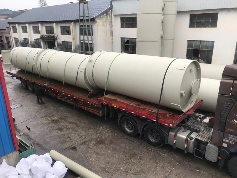 發(fā)往湖北武漢的PP立式儲罐出貨中 發(fā)往湖北武漢的PP立式儲罐出貨中